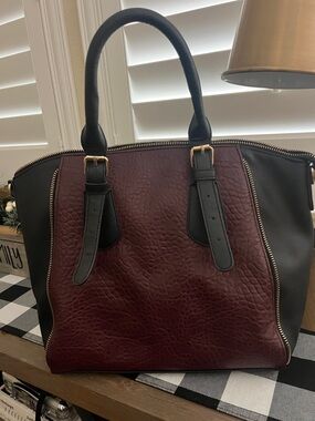 Charming Charlie Burgundy and Black Textured Tote